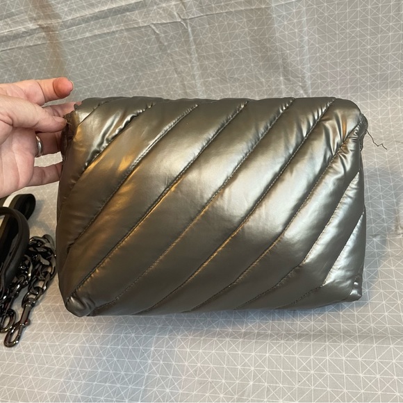 Think Royln The Limelight Crossbody Bag in Metallic Pearl Pyrite - Picture 7 of 12